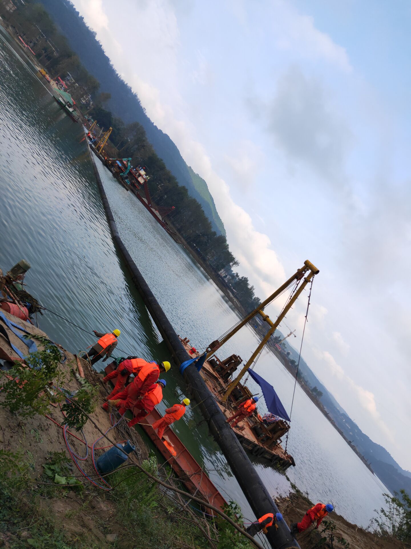 济南南平市水下管线安装