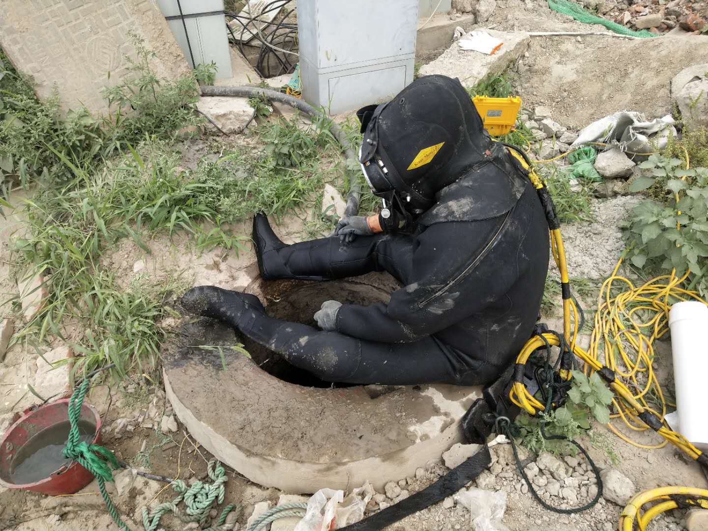 精准出击：水下堵漏守护工程安全
